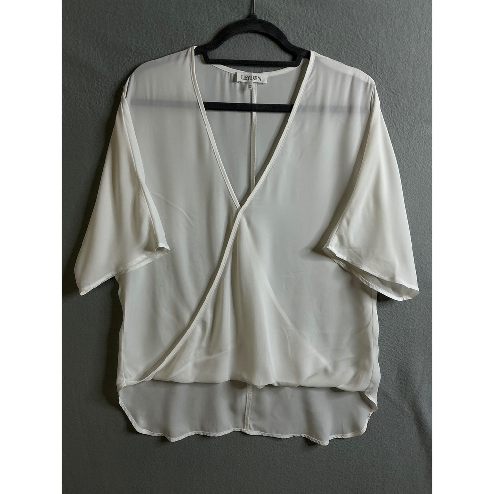 Leyden Top Women's Large Surplice V-Neck High-Low Hem Kimono Sleeve